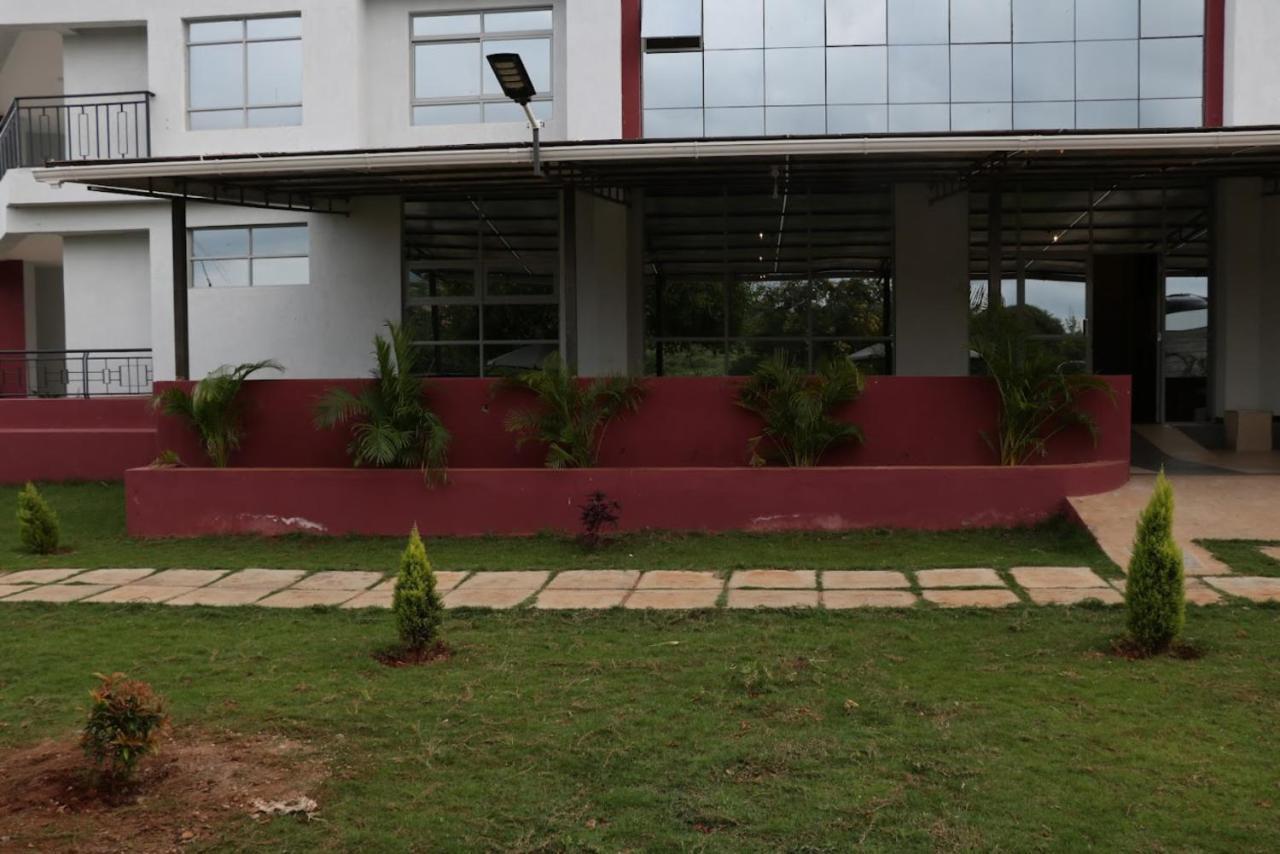 Paraiso Gardens Hotel Wote Extérieur photo